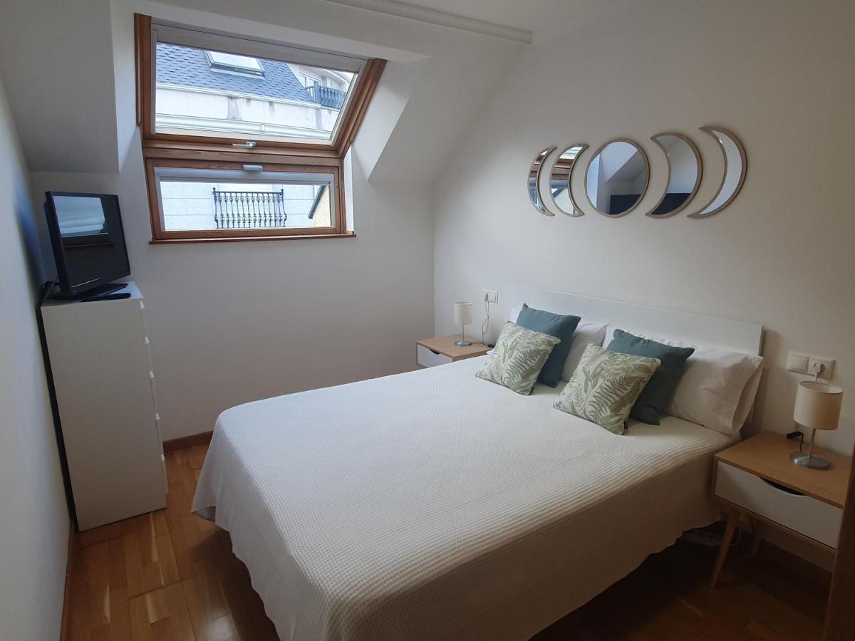Miramar Apartment Viveiro Luaran gambar